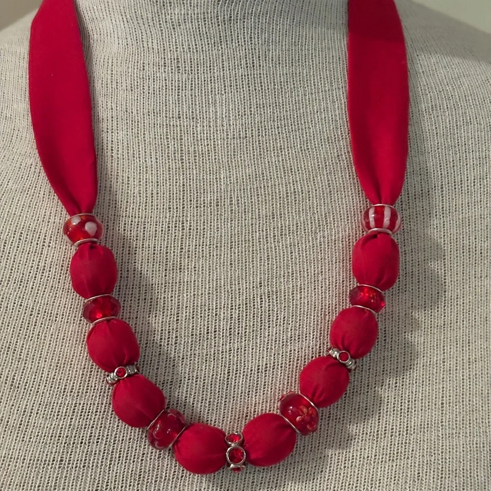 necklace red beaded fabric adjustable self-tie